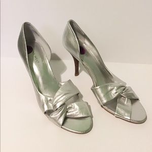 Nine West Women’s shoes 8 1/2 Silver New.